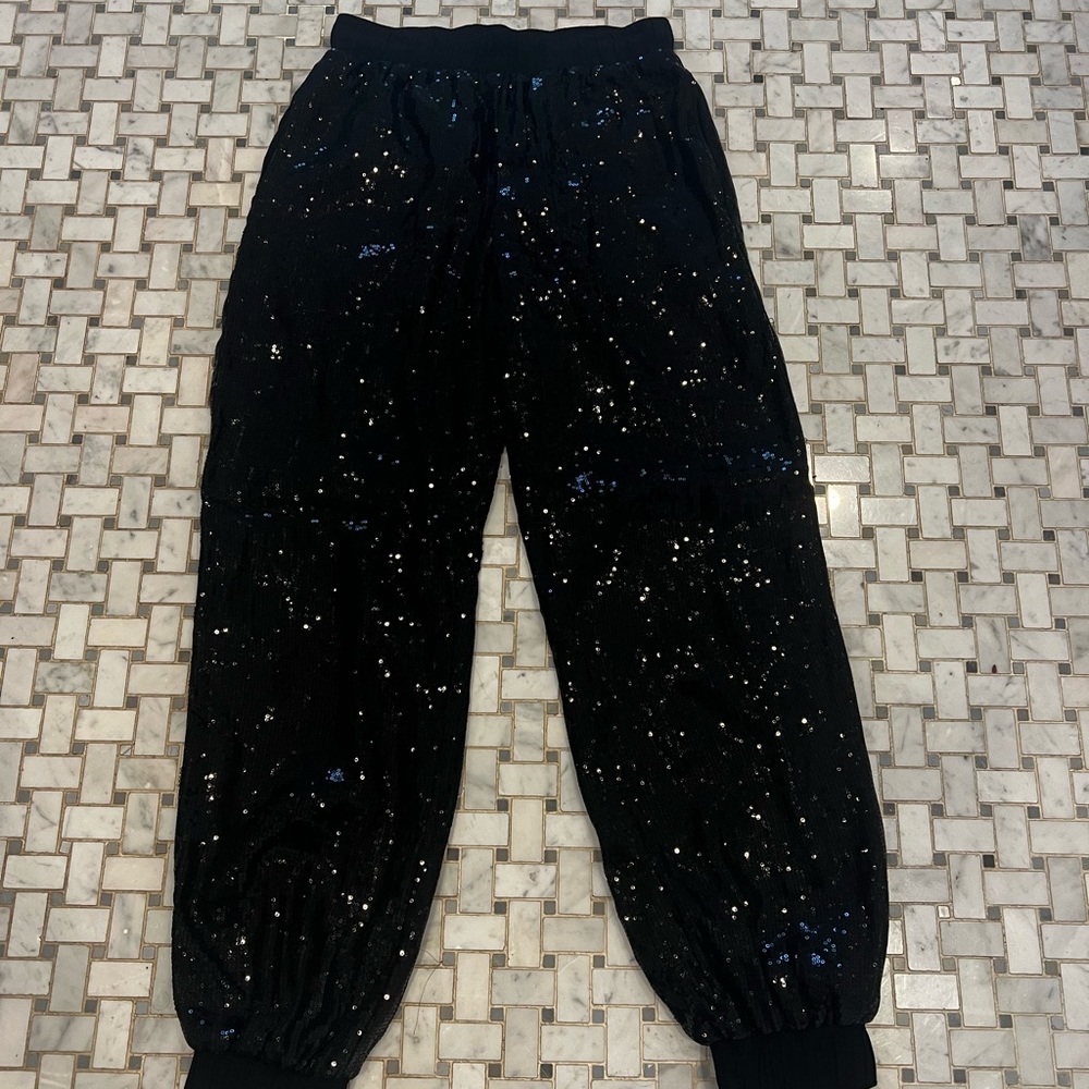 Black sparkling sequins pants